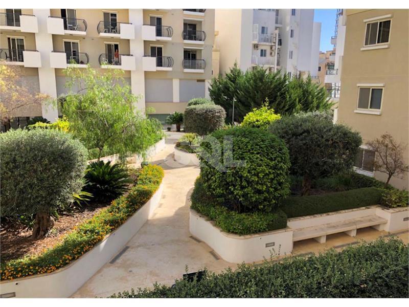 Apartment in Gzira To Rent