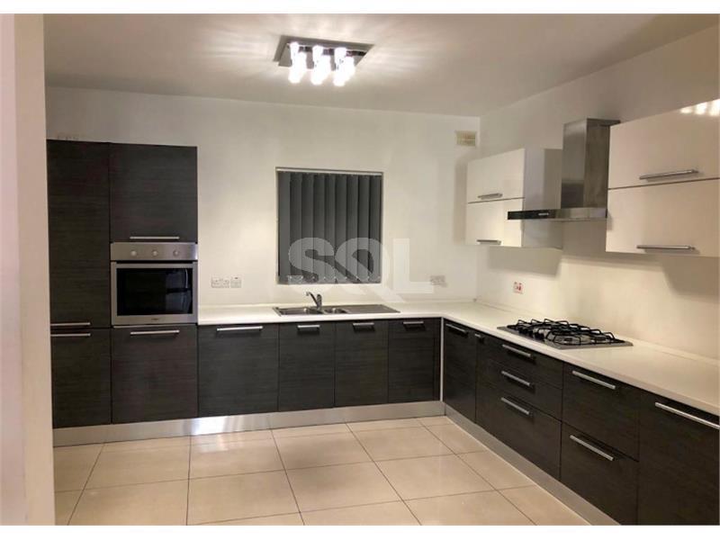 Apartment in Gzira To Rent