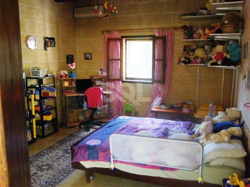 House of Character in Birkirkara To Rent