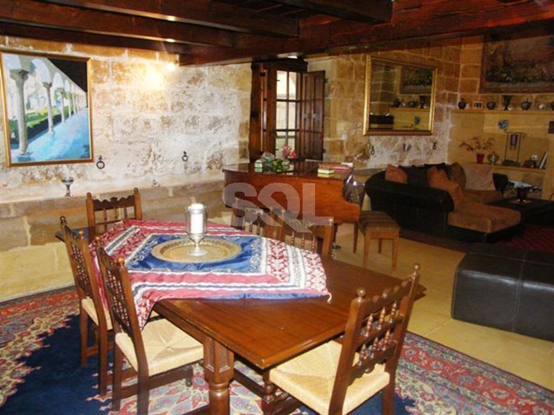 House of Character in Birkirkara To Rent