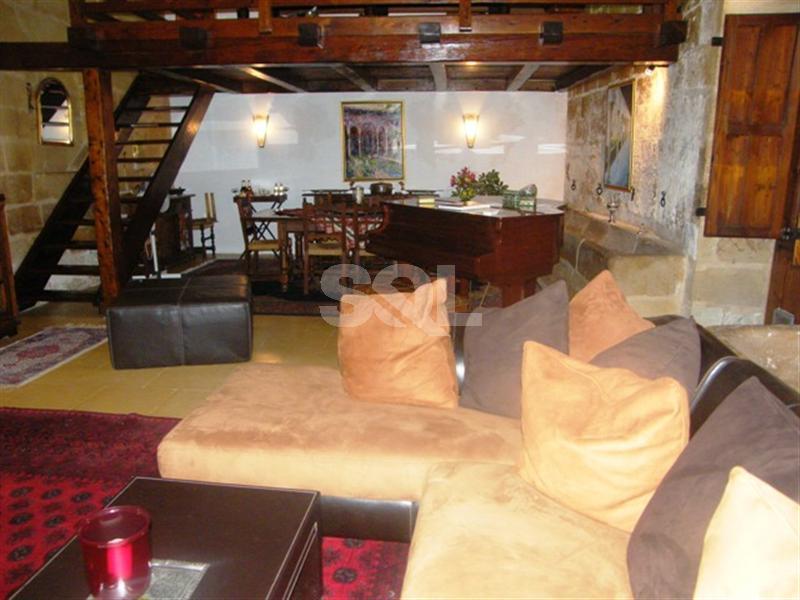 House of Character in Birkirkara To Rent