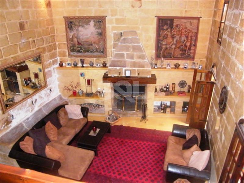 House of Character in Birkirkara To Rent