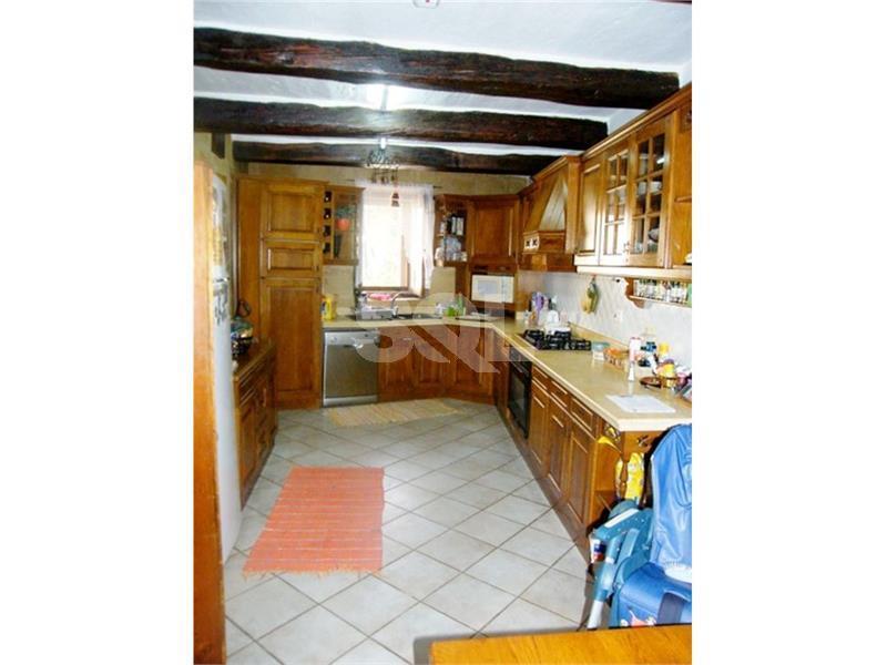 House of Character in Birkirkara To Rent