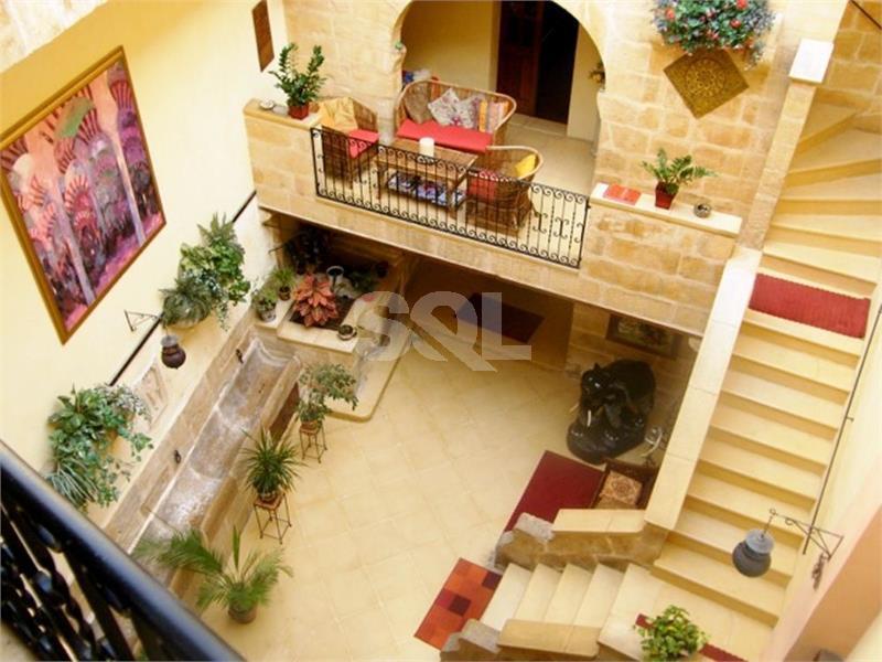 House of Character in Birkirkara To Rent