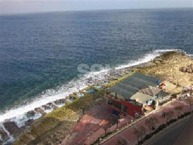 Penthouse in Sliema To Rent