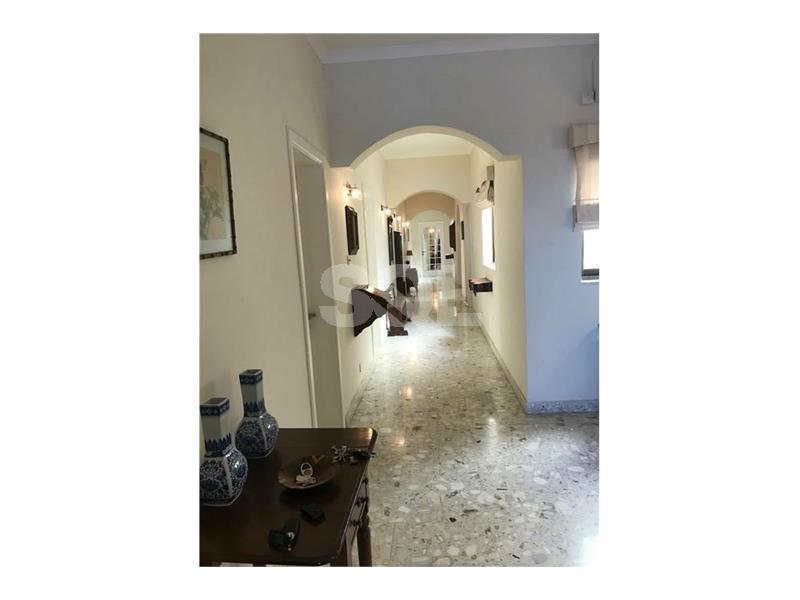 Penthouse in Sliema To Rent