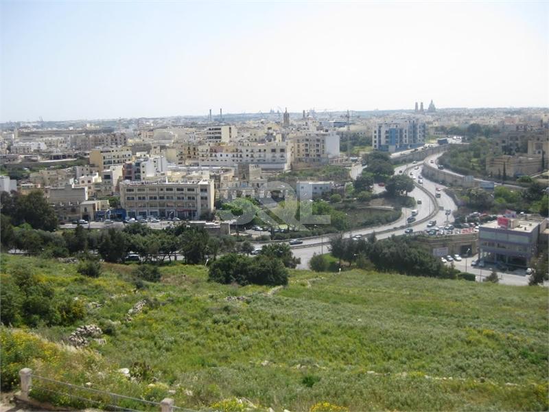 Terraced House in Swatar To Rent