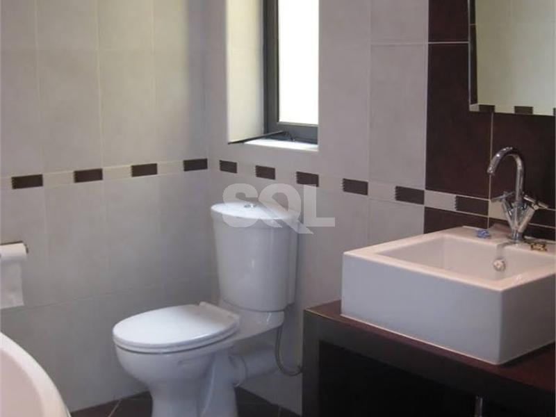 Terraced House in Swatar To Rent