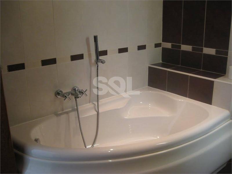 Terraced House in Swatar To Rent