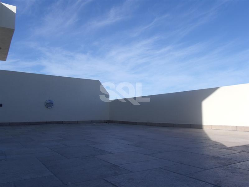 Penthouse in St. Paul's Bay To Rent