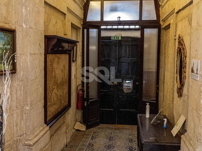 Townhouse in Valletta To Rent