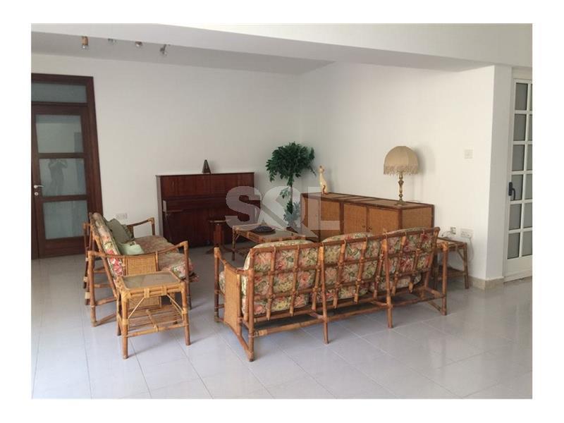 Villa in Madliena To Rent