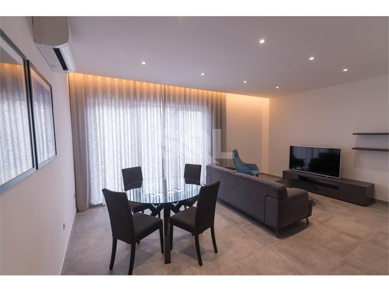 Penthouse in Gzira To Rent