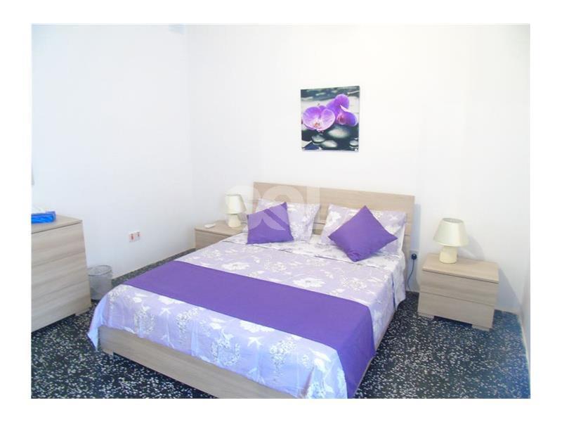 Apartment in Ta' Xbiex To Rent