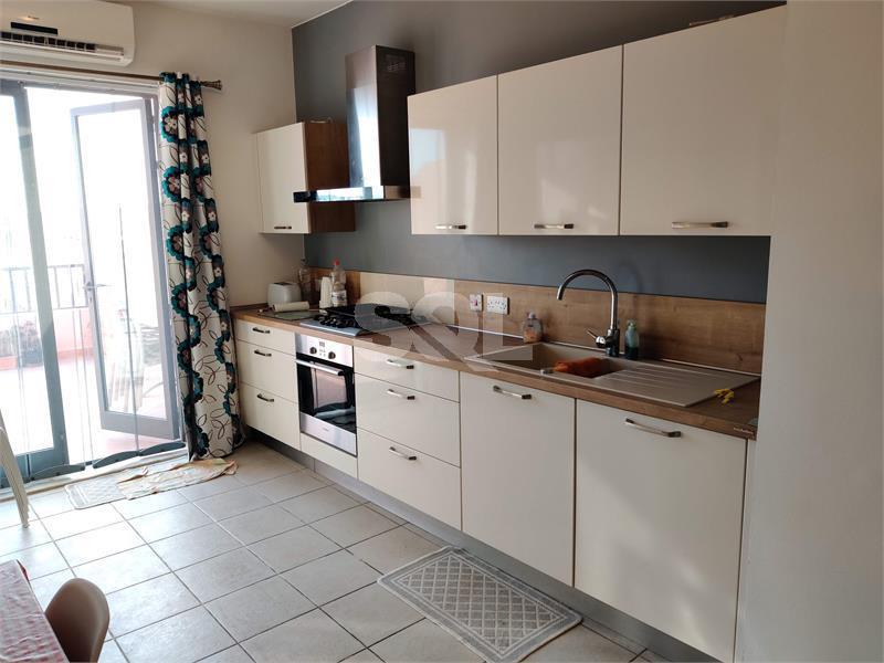 Penthouse in Mosta To Rent