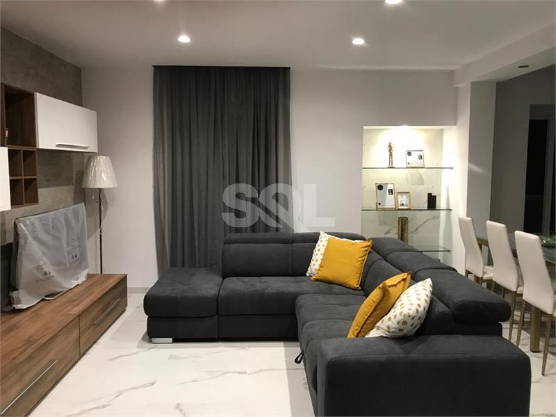 Apartment in Ta' Xbiex To Rent