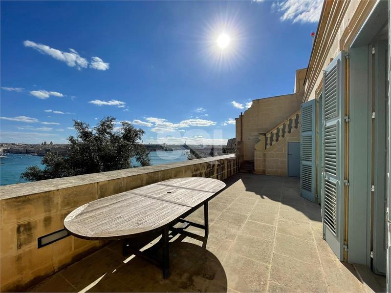 Apartment in Valletta To Rent