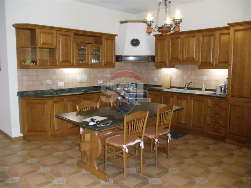 Apartment in Zabbar To Rent