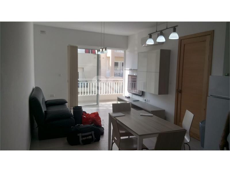 Apartment in Marsascala To Rent