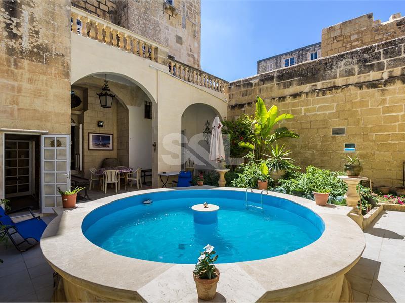 Palazzo in Mdina To Rent
