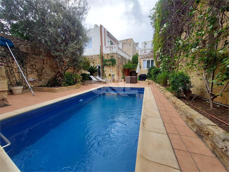Townhouse in Naxxar For Sale