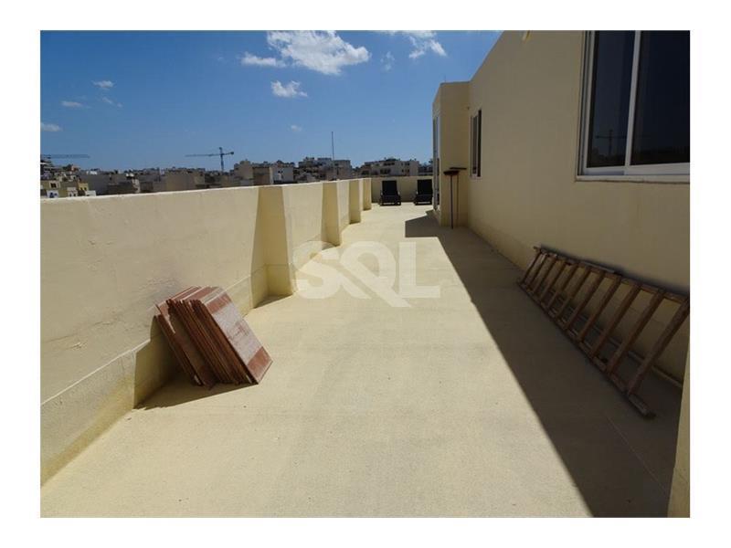 Penthouse in Sliema To Rent