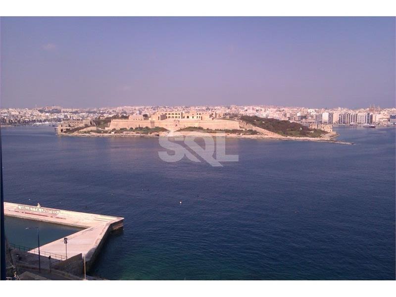 Apartment in Valletta To Rent