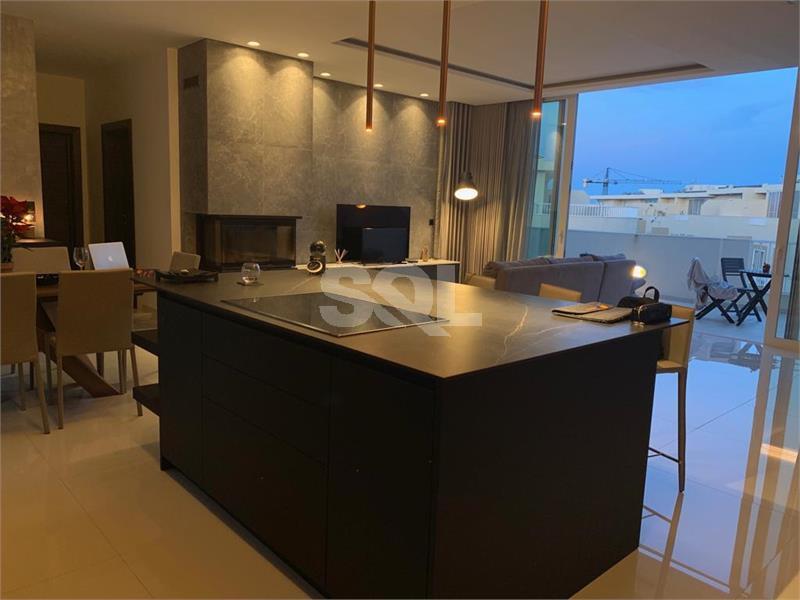 Penthouse in Zebbug To Rent