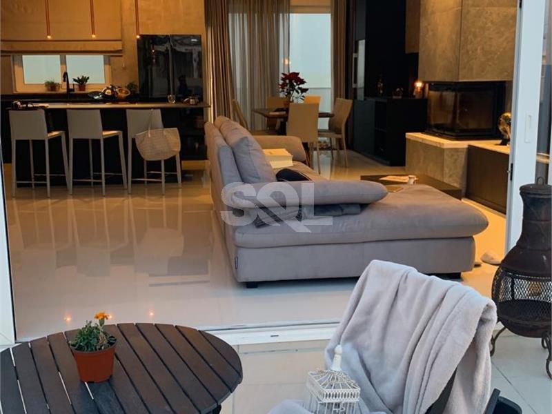 Penthouse in Zebbug To Rent