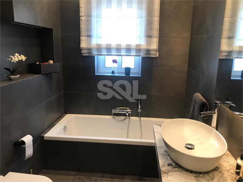 Penthouse in Zebbug To Rent