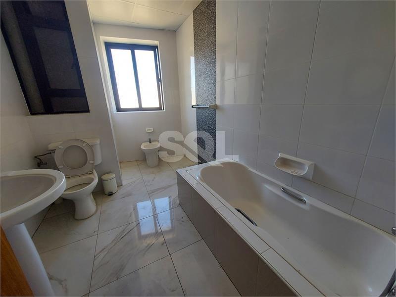 Office in Sliema To Rent