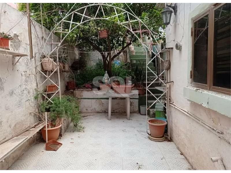 Townhouse in Santa Venera For Sale