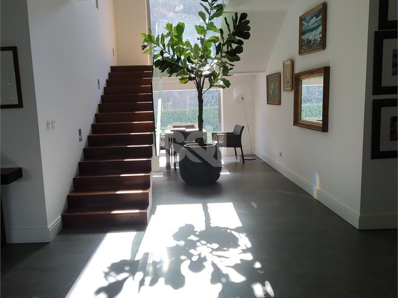 Detached Villa in Bahar ic-Caghaq For Sale