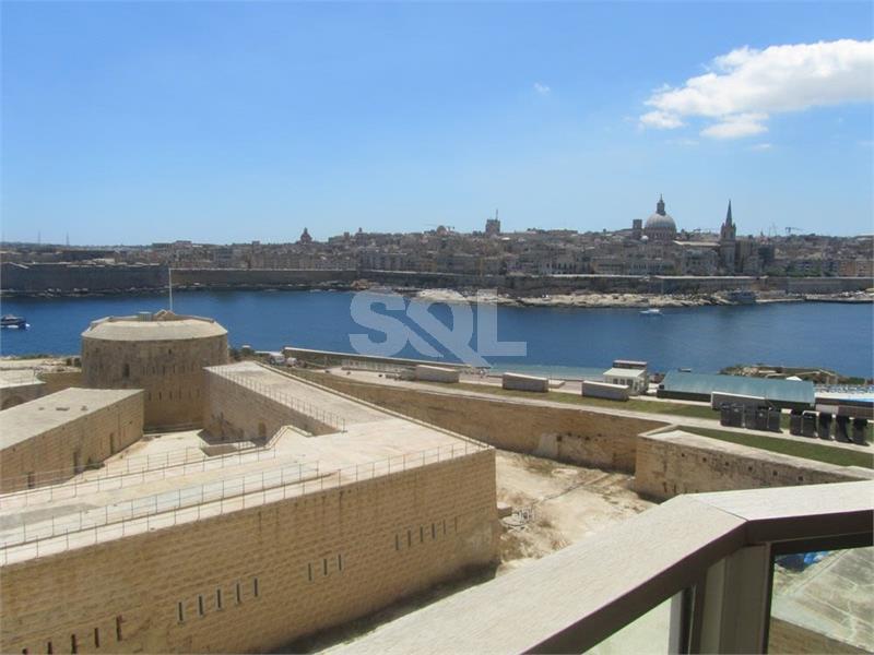 Apartment in Tigne Point To Rent