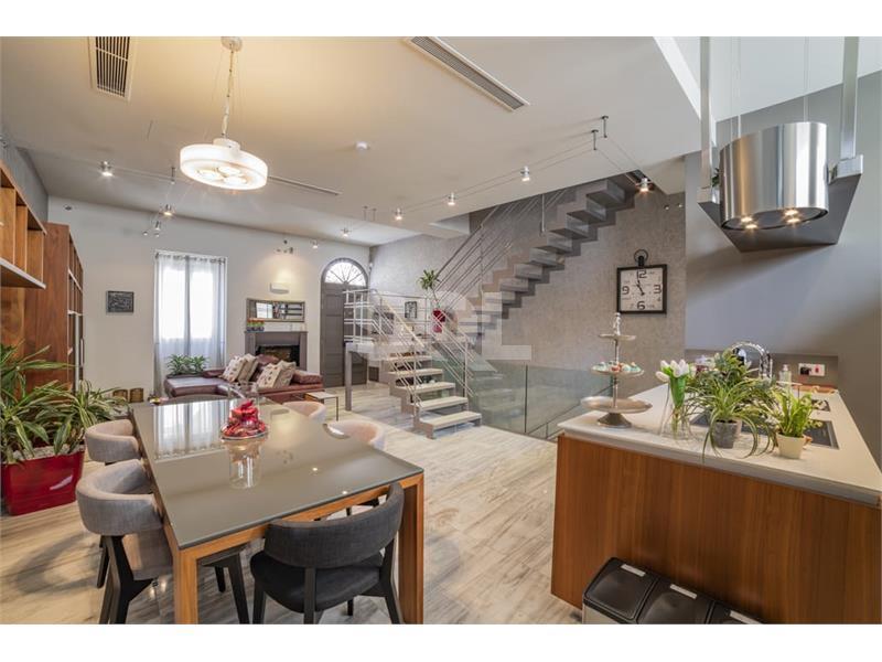 Townhouse in Sliema To Rent