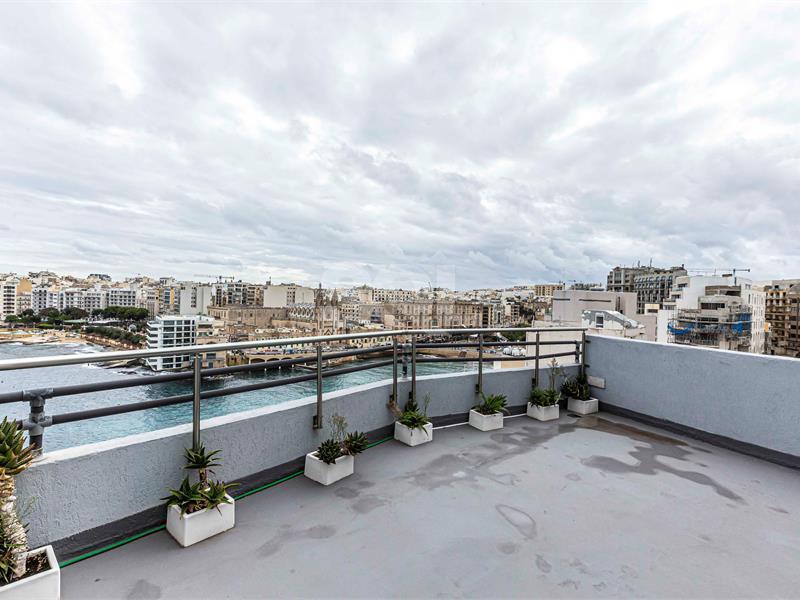Penthouse in St. Julians To Rent