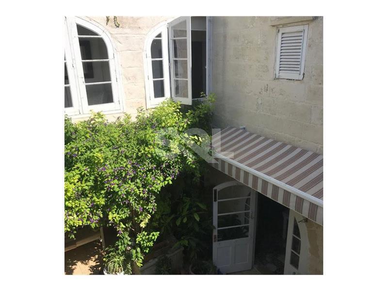 House of Character in Wardija To Rent