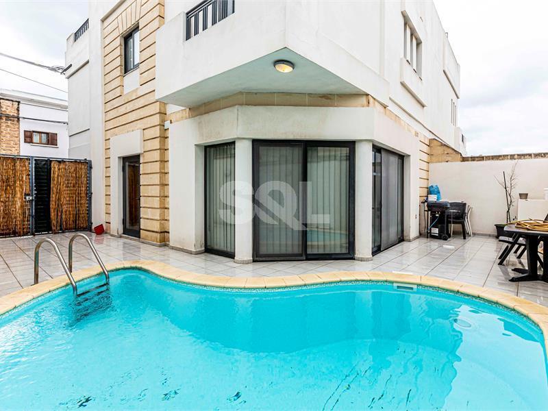 Semi-Detached Villa in Kappara To Rent