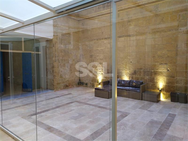 Apartment in Valletta To Rent