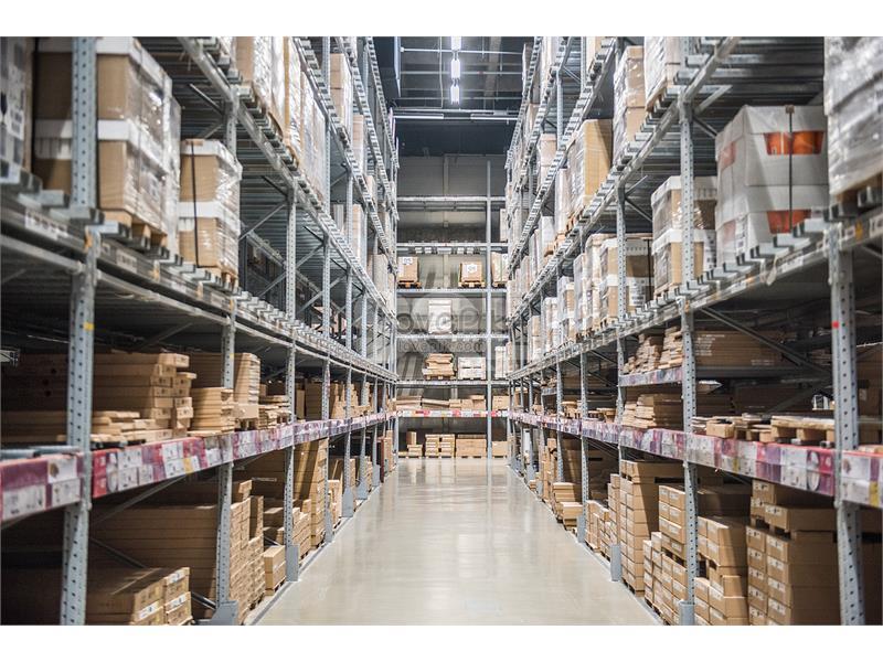 Warehouse in Naxxar To Rent
