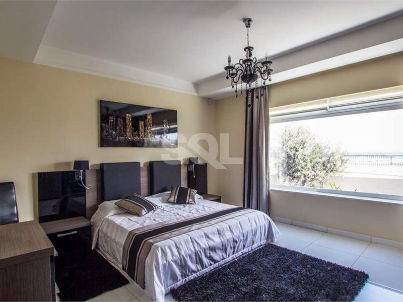 Semi-Detached Villa in Qawra To Rent