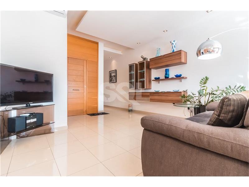 Penthouse in St. Julians To Rent