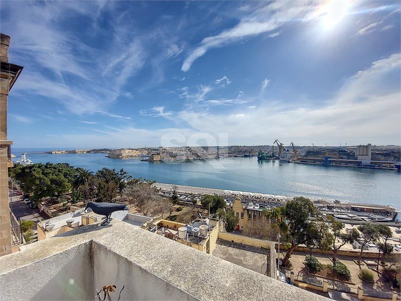 1st Floor Block of Apartments in Floriana For Sale