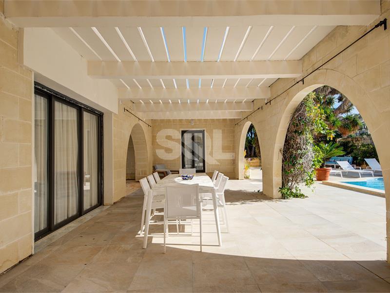 Villa in Bahar ic-Caghaq For Sale