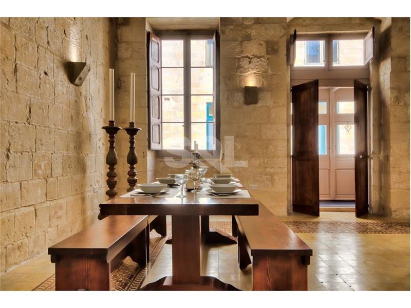 Palazzo in Valletta To Rent