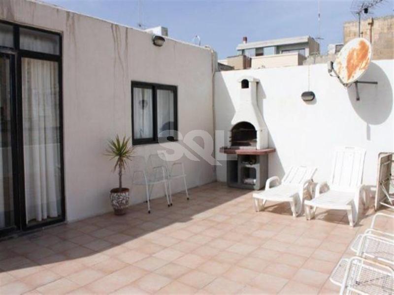 Townhouse in Sliema To Rent