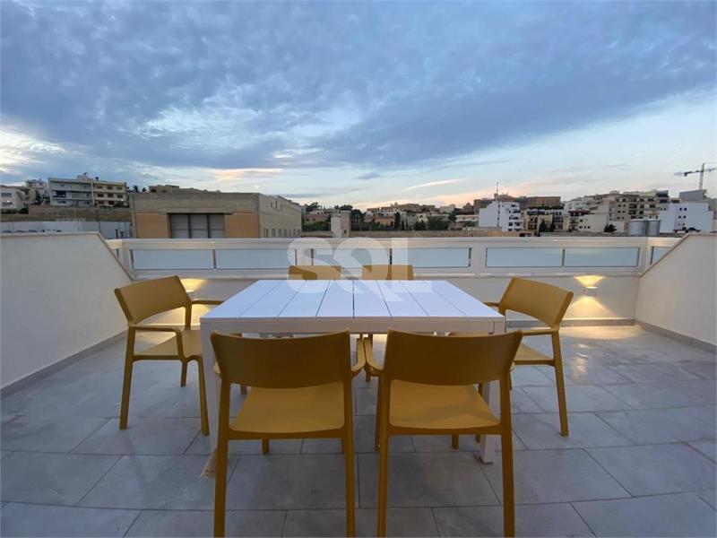 Penthouse in Gzira To Rent