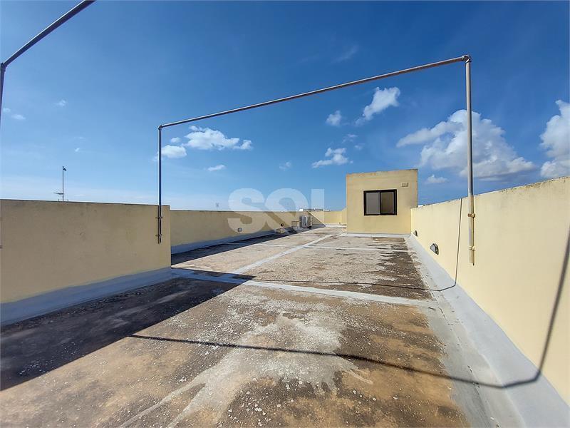 2nd Floor Apartment in Zabbar For Sale