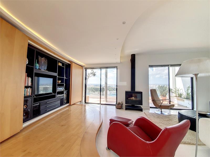 Penthouse in Sliema To Rent