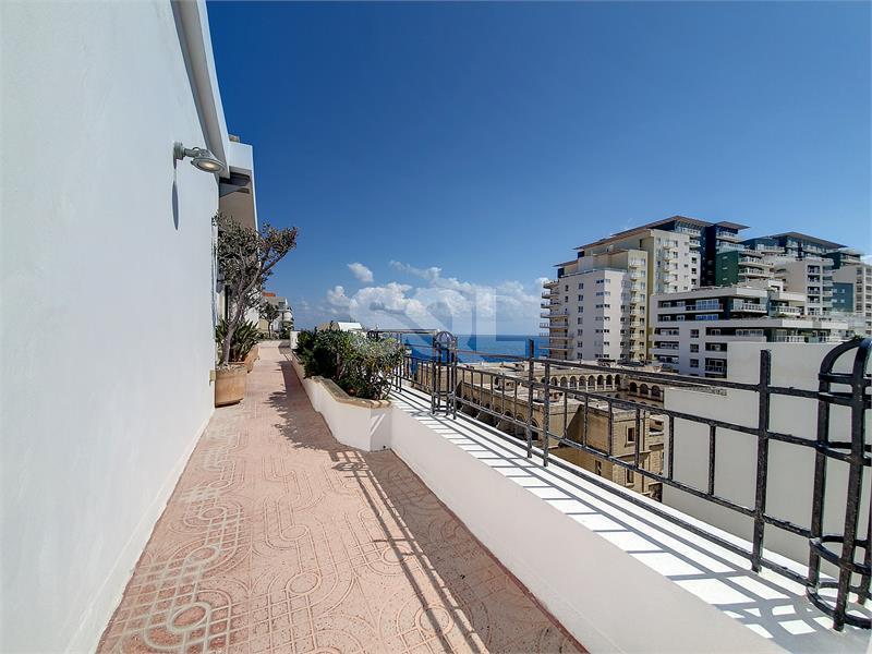 Penthouse in Sliema To Rent